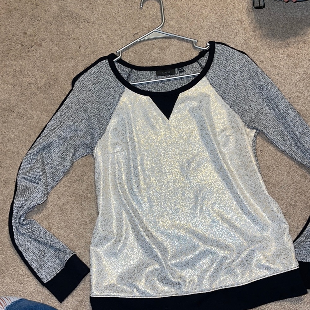 Sweater size xs